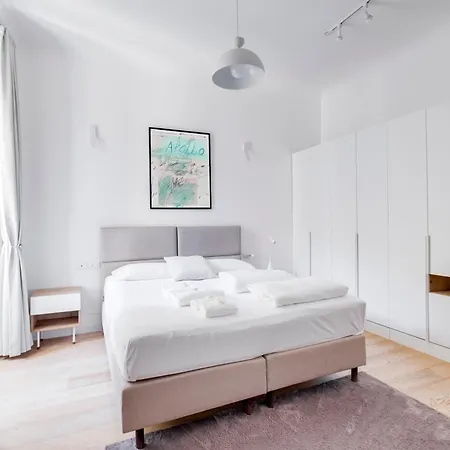 Charming Vatican With Balcony 6b ローマ