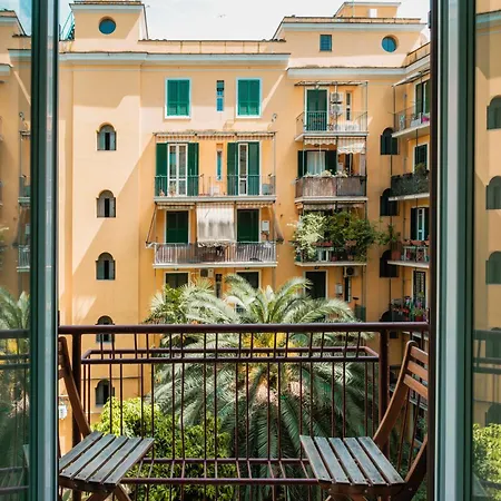 Charming Vatican With Balcony 6b ローマ