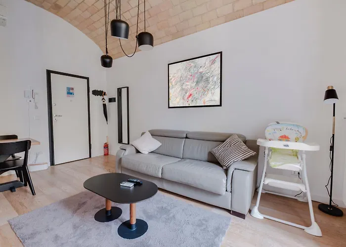 Charming Vatican With Balcony 6b Rom