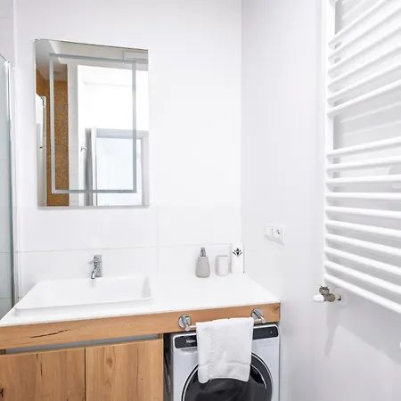 公寓 Charming Vatican With Balcony 6b